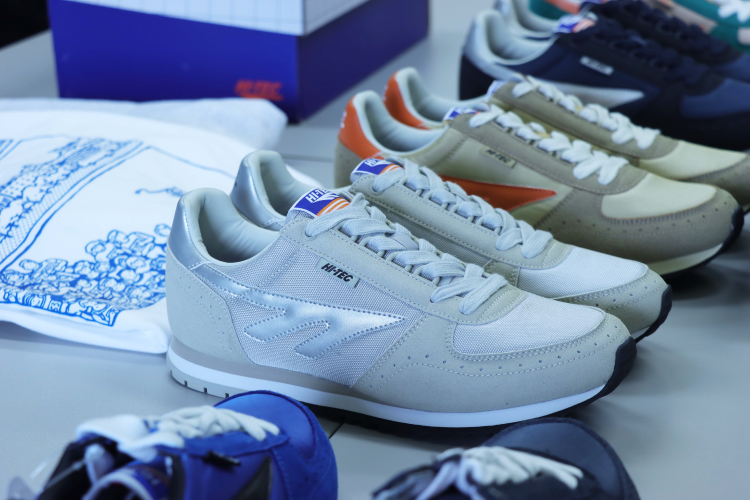 HI-TEC ハイテック HT BTU15 CHESTER WP ブラック 25.5㎝ 防水軽量ブーツスニーカー ウインター スノトレ 全国一律 送料600円(沖縄を除く) HI-TEC ハイテック アウトドアシューズ レイン スニーカー HT CM014